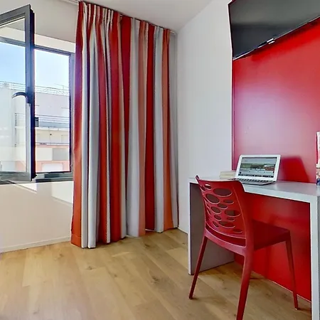 City Residence Ivry Aparthotel 3*