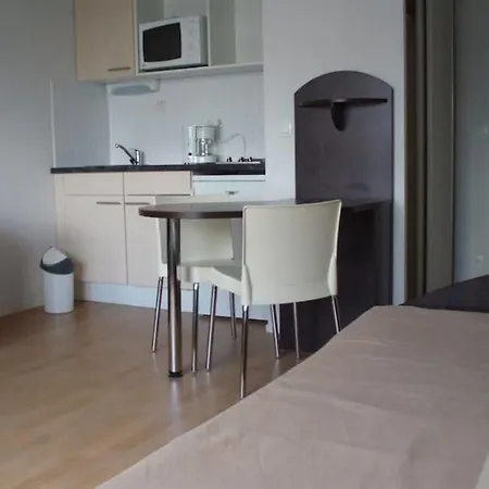 City Residence Ivry Aparthotel 3*